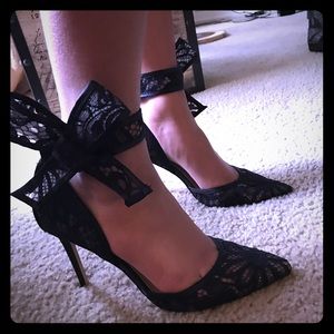 ☀️ Lace style HEELS 🚨